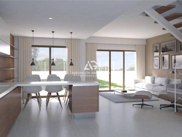 Casa en venta en Tórtola de Henares, Guadalajara