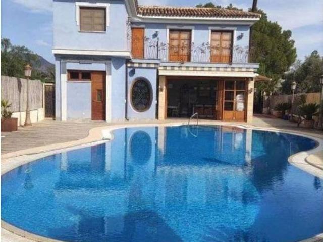 Casa en venta en Totana