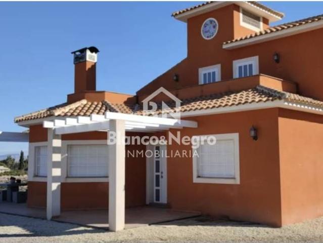 Casa en venta en Totana, Murcia