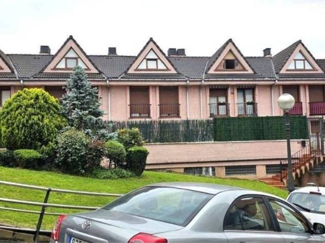 Casa en venta en El Pasillo, Valle De Trápaga-trapagaran