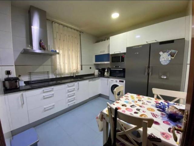 Casa en venta en Valle De Trápaga-trapagaran