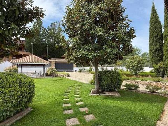 Casa en venta en Valdenaya, Trillo
