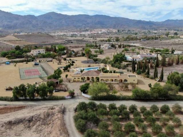 Casa en venta en Turre, Andalucía