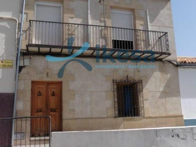 Casa en venta en Úbeda, Andalucía