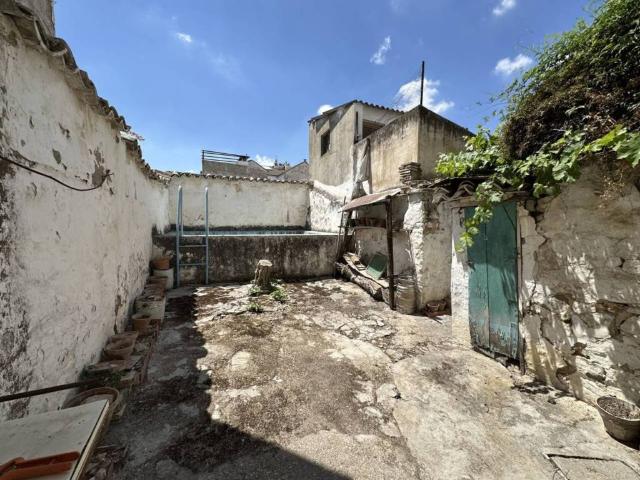 Casa en venta en Úbeda, Andalucía