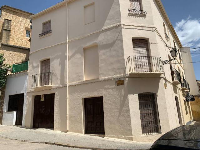 Casa en venta en Úbeda, Andalucía