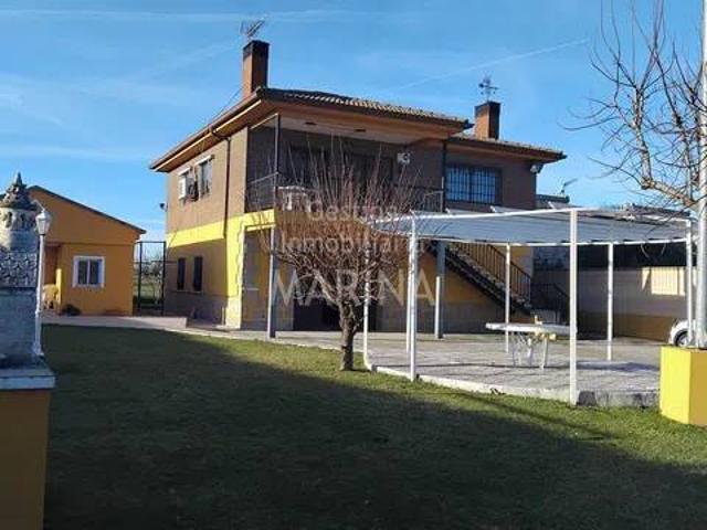 Casa en venta en Ugena, Toledo