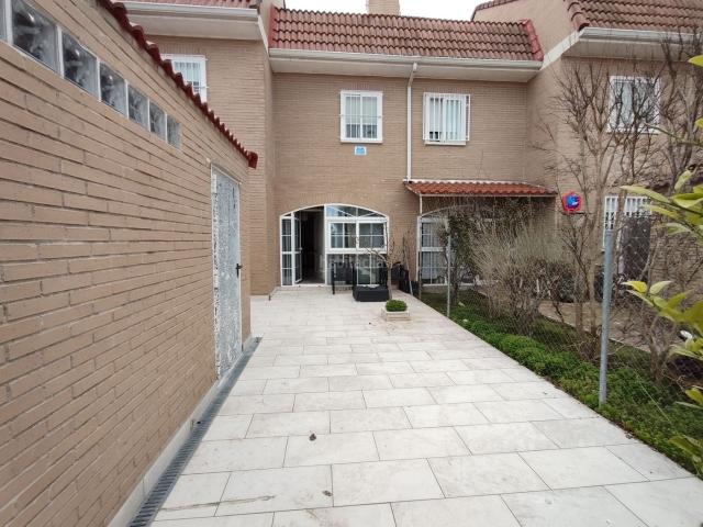 Casa en venta en Ugena, Castilla-La Mancha