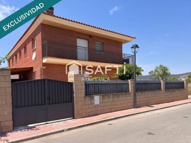 Casa en venta en Priorat, Catalunya