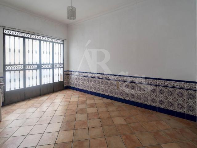 Casa en venta en Umbrete, Andalucía