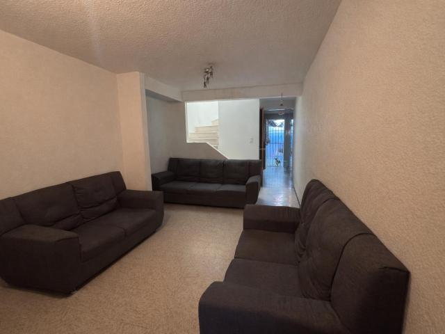 Casa en renta en Villas de San Martín, San Martín Cuautlalpan