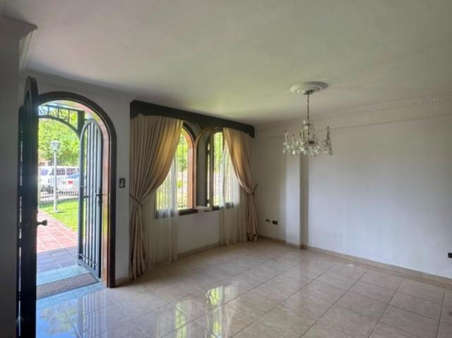 Casa en venta en Francisco Linares Alcántara, Miranda