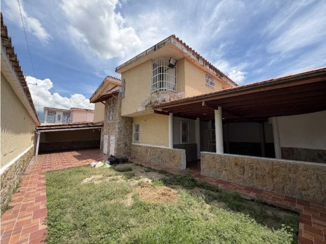 Casa en venta en Andrés Bello, Maracay