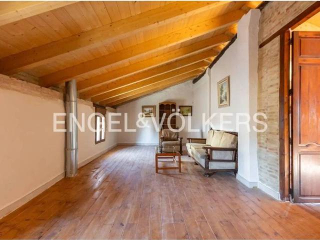 Casa en venta en Utiel, València / Valencia
