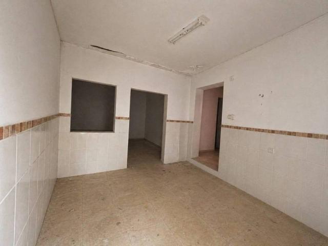 Casa en venta en Utrera, Andalucía