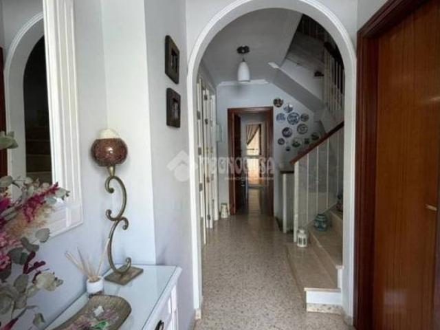 Casa en venta en Utrera, Andalucía