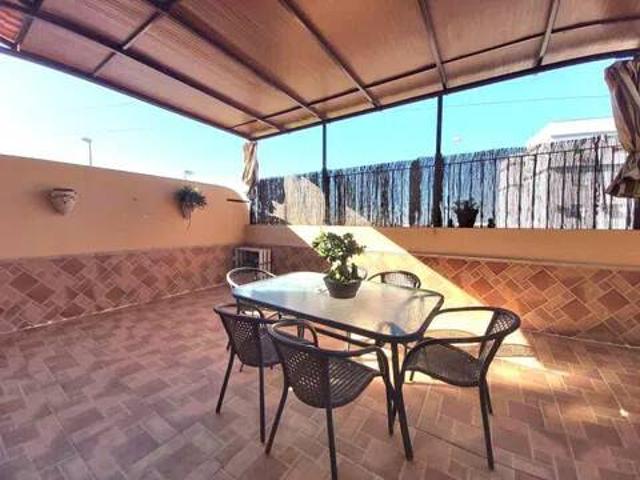 Casa en venta en Utrera, Andalucía