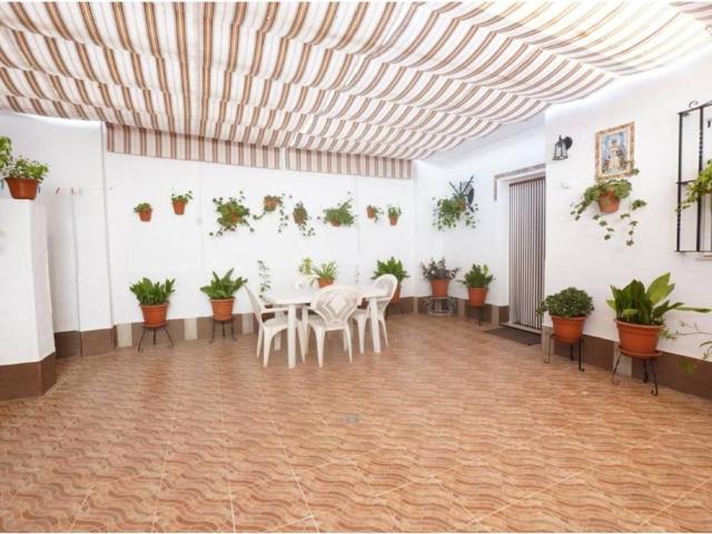 Casa en venta en Utrera, Andalucía