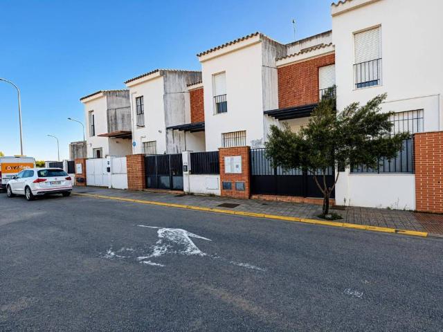 Casa en venta en Utrera, Andalucía