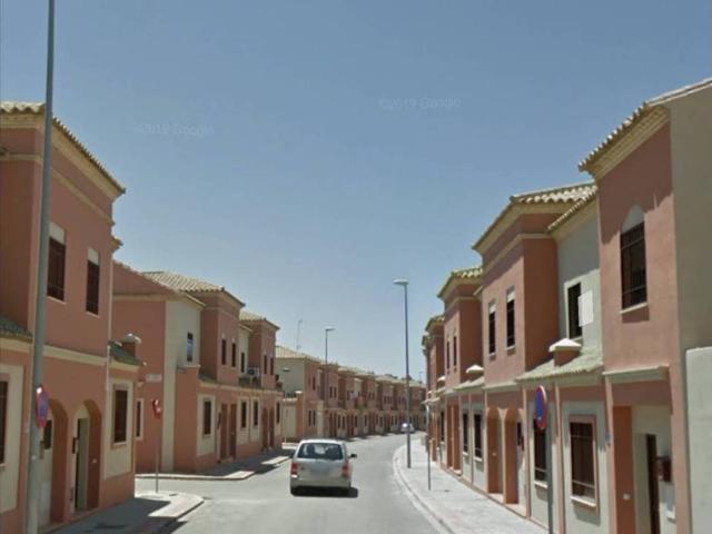 Casa en venta en Utrera, Andalucía