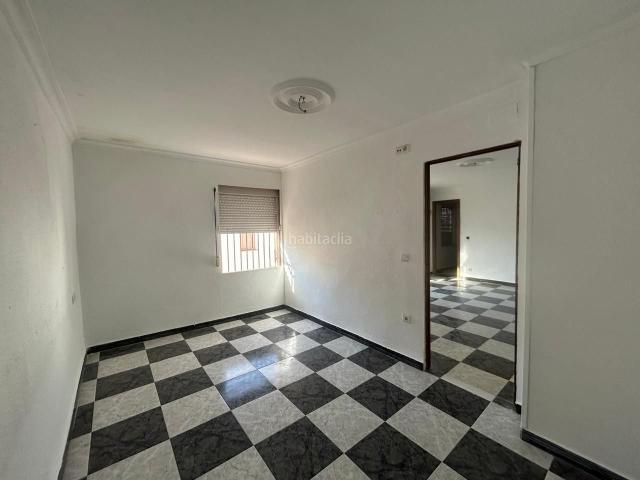 Casa en venta en Utrera, Andalucía