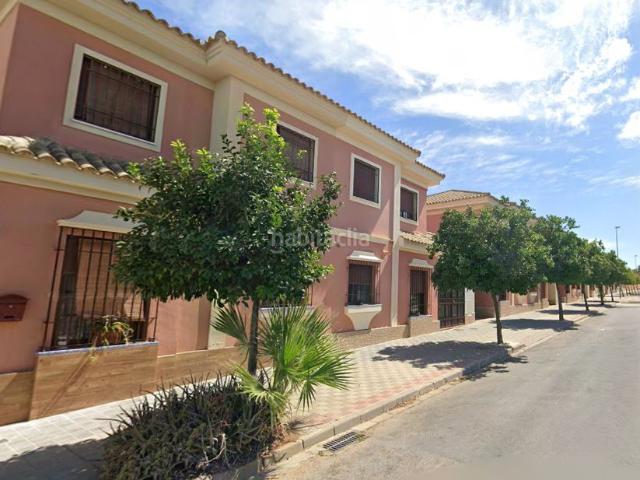 Casa en venta en Utrera, Andalucía