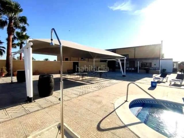 Casa en venta en Utrera, Andalucía