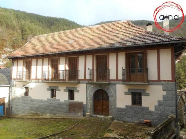 Casa en venta en Pirinioak, Navarra