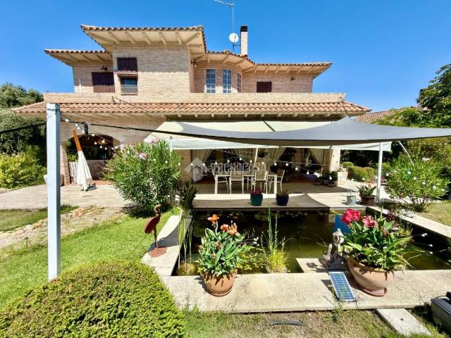 Casa en venta en Valdeaveruelo, Guadalajara