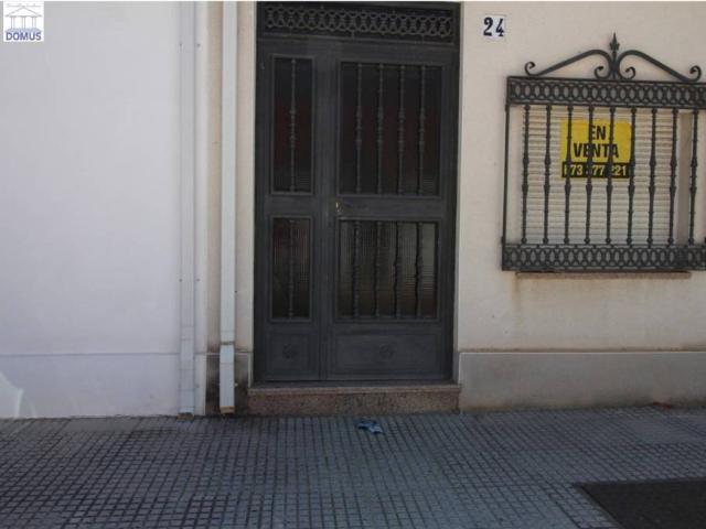 Casa en venta en Valdelacalzada