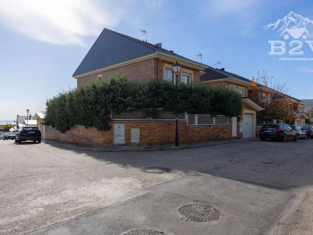 Casa en venta en Valdemanco, Madrid