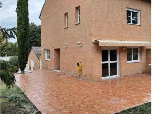 Casa en venta en Valdemorillo, Madrid