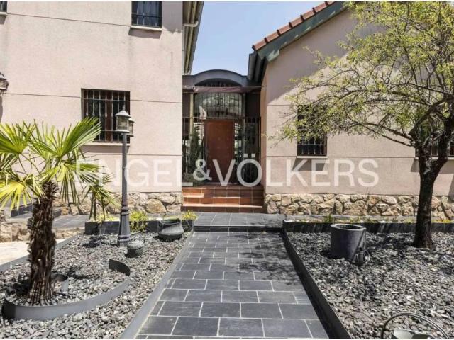 Casa en venta en Valdemorillo, Madrid