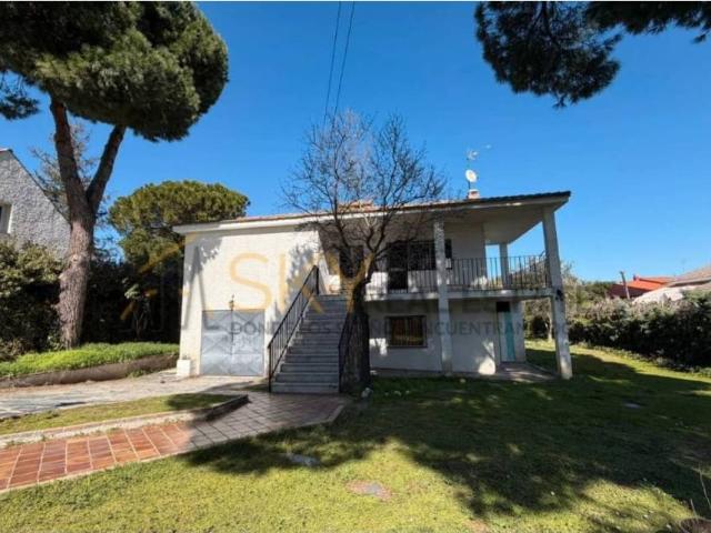 Casa en venta en Valdemorillo, Madrid