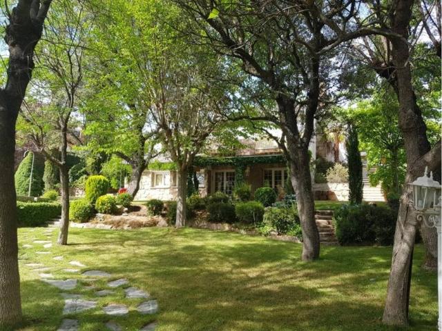 Casa en venta en Valdemorillo, Madrid