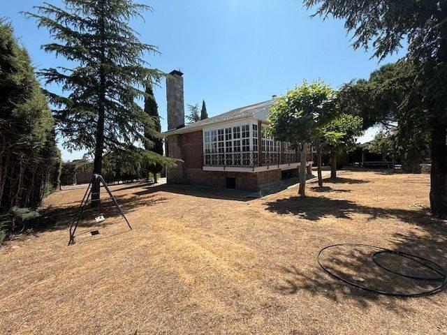 Casa en venta en Valdemorillo, Navarredonda