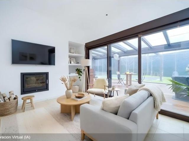 Casa en venta en Valdemorillo, Madrid