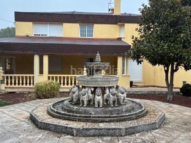 Casa en venta en Valdemorillo, Madrid