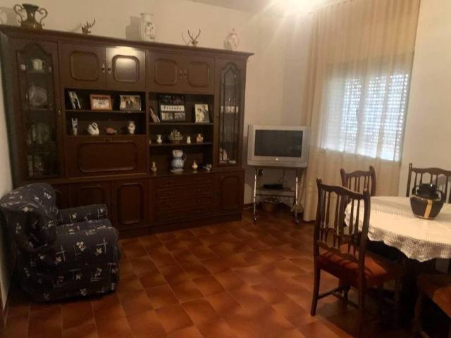 Casa en venta en Valdeobispo, Extremadura