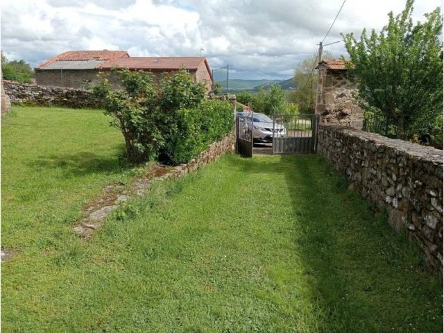 Casa en venta en Valdeolea, Cantabria