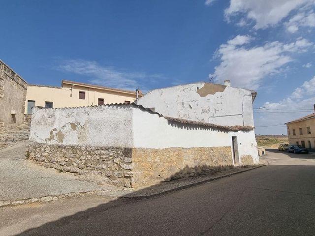 Casa en venta en Valdeolmillos, Palencia