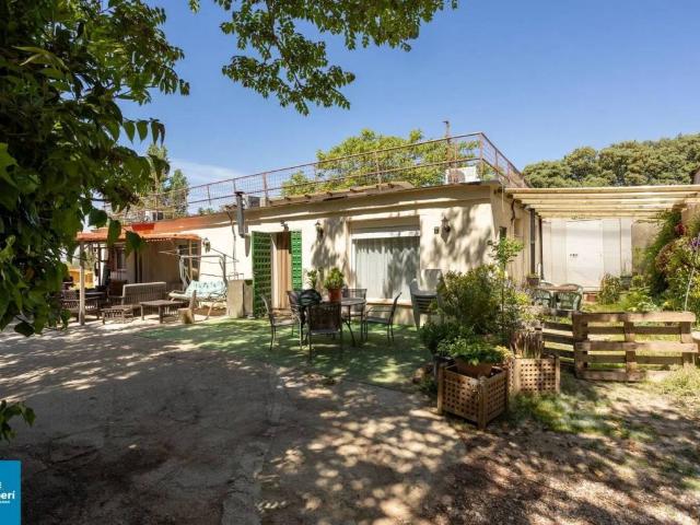 Casa en venta en Valdeolmos-alalpardo