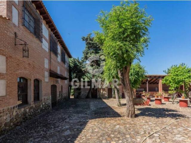 Casa en venta en Valdeolmos-alalpardo, Madrid