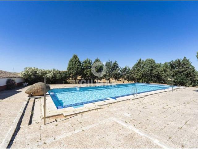 Casa en venta en Valdeolmos-alalpardo, Madrid