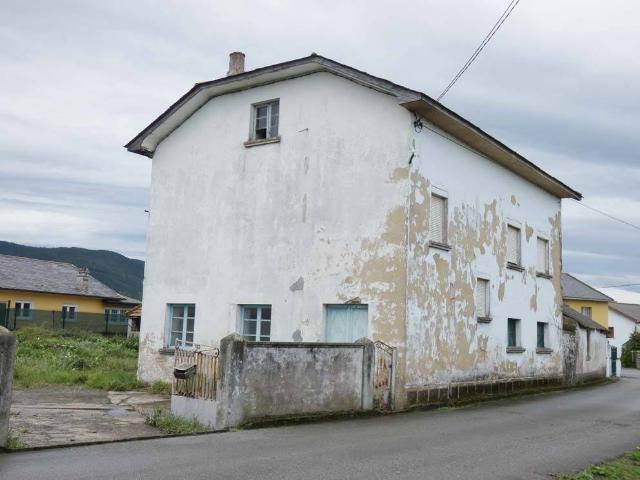 Casa en venta en Valdés, Asturias