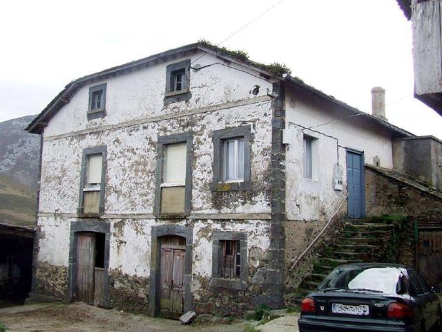 Casa en venta en Valdés, Asturias