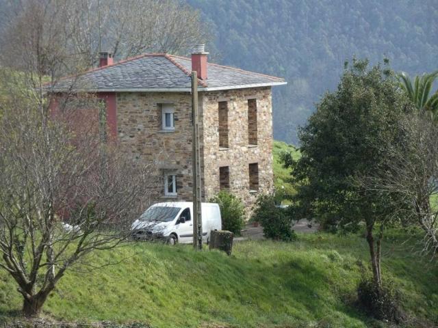 Casa en venta en Valdés, Asturias