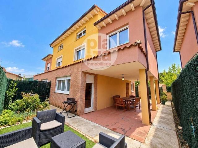 Casa en venta en Valdorros, Burgos