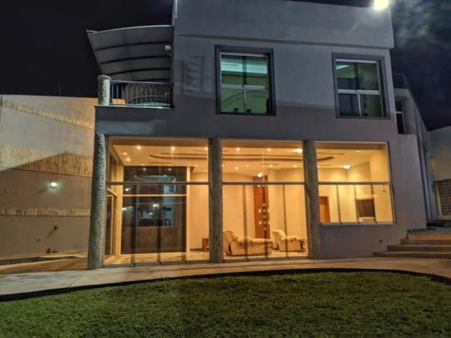 Casa en venta en Altos De Guataparo, Valencia