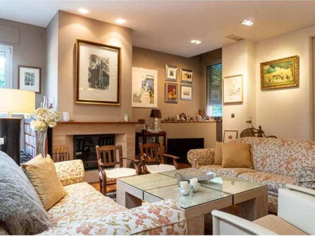 Casa en venta en Valencina De La Concepción, Andalucía